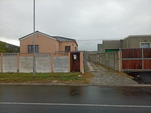 2 Bedroom House