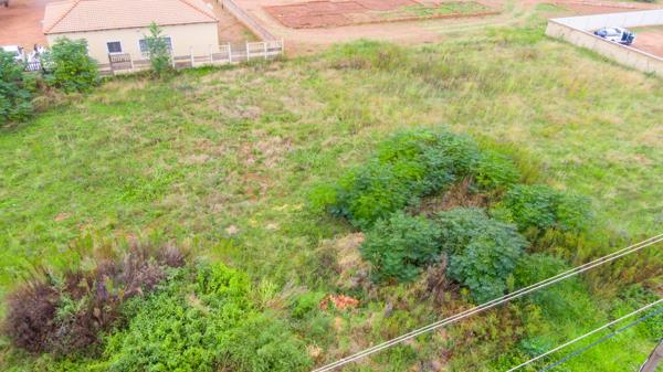 1 016 m² Land