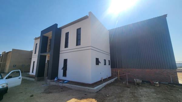 786 m² Industrial space