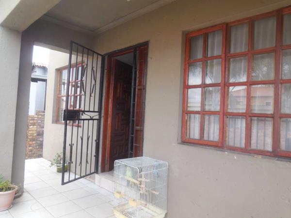 2 Bedroom House