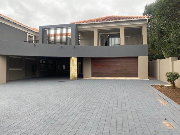 6 Bedroom House
