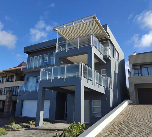 6 Bedroom House