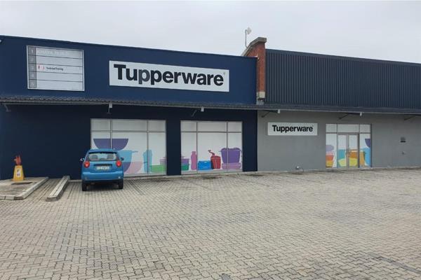 981 m² Retail Space