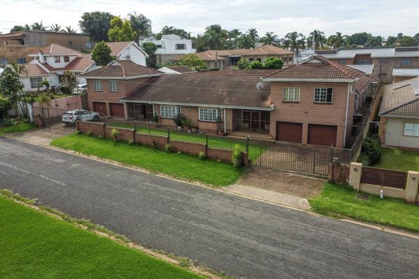 10 Bedroom House
