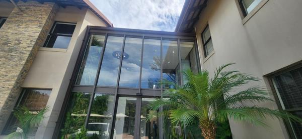 81 m² Commercial space