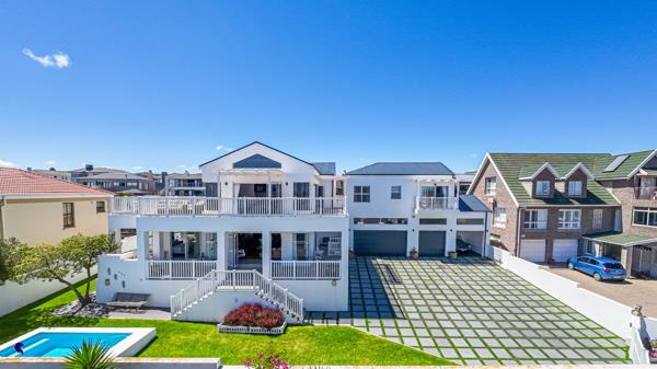 5 Bedroom House