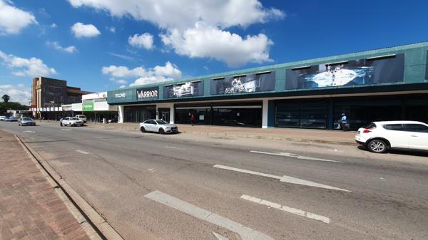 1 200 m² Commercial space