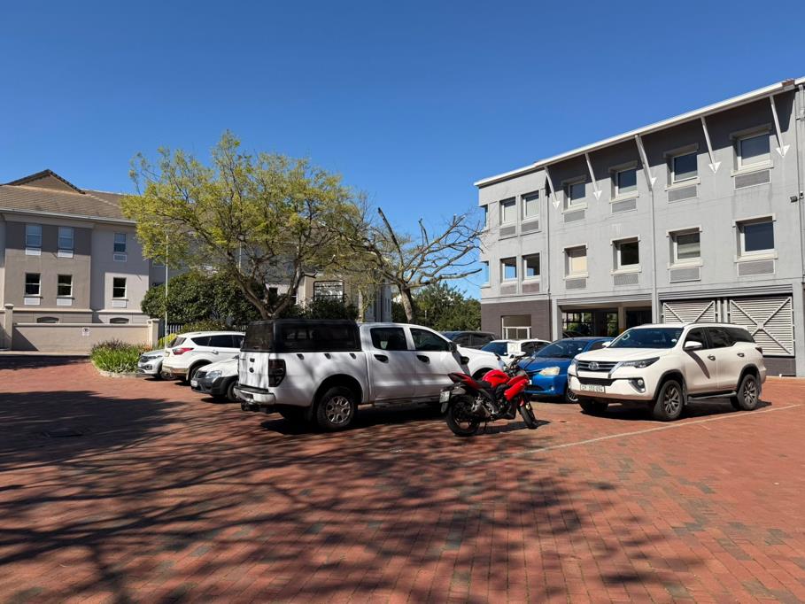 254 m² Commercial space