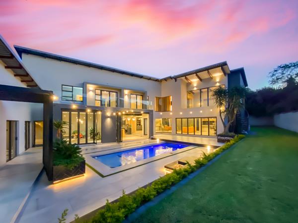 6 Bedroom House
