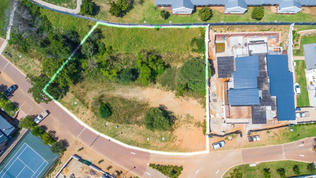998 m² Land