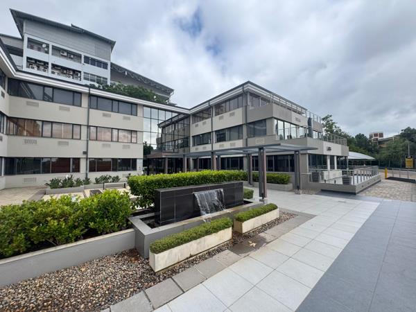 555 m² Commercial space