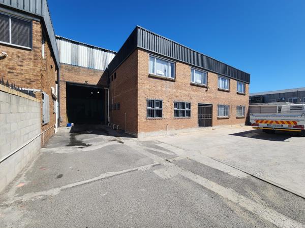 1 300 m² Industrial space