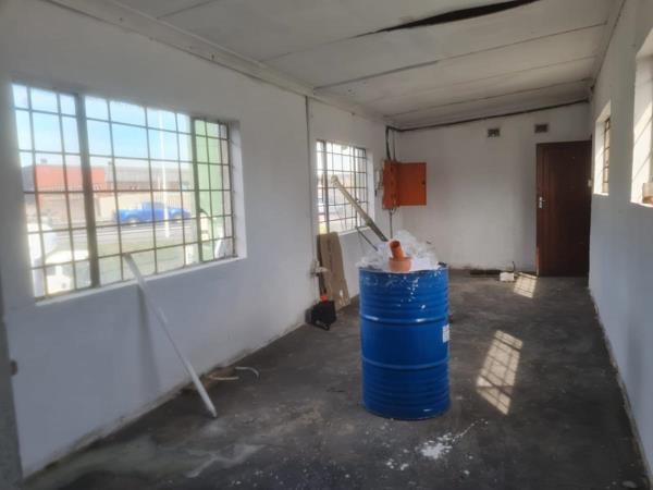 140 m² Commercial space