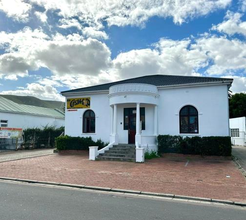 250 m² Commercial space