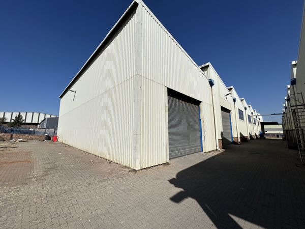 1 970 m² Industrial space