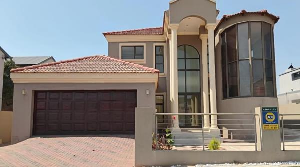 5 Bedroom House