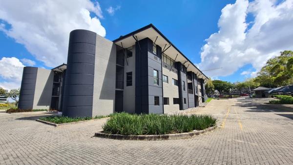 3 949 m² Office Space