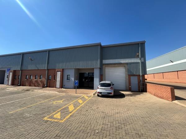 676 m² Industrial space
