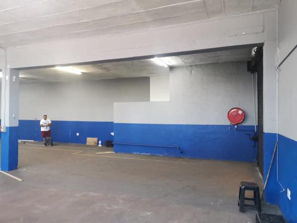 230 m² Industrial space