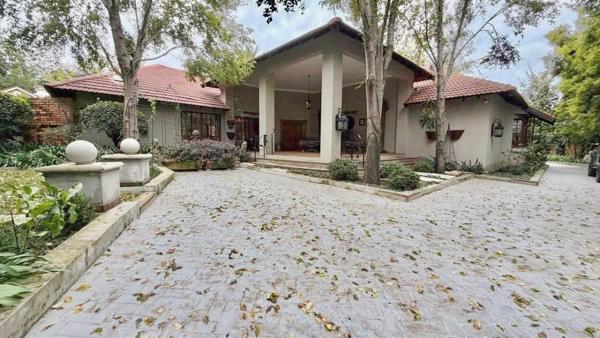 7 Bedroom House