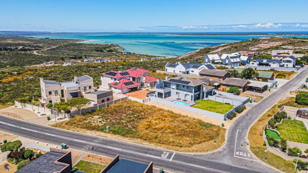 727 m² Land