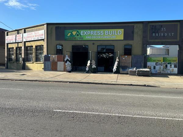 443.9 m² Commercial space
