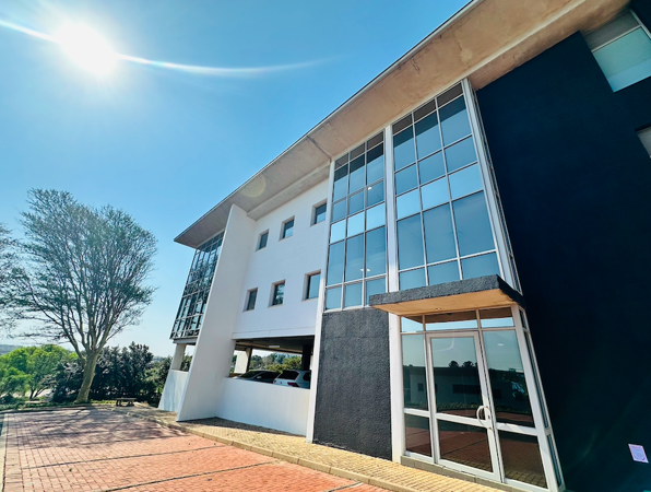 716 m² Commercial space
