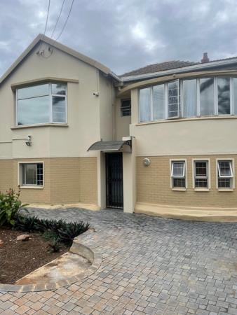 6 Bedroom House