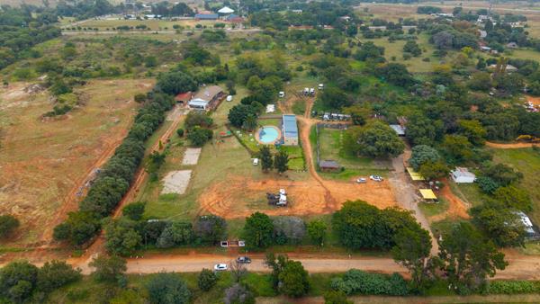 2.5 ha Smallholding