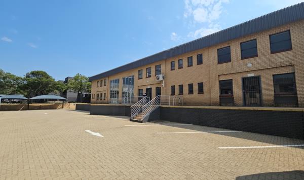 1 678 m² Industrial space