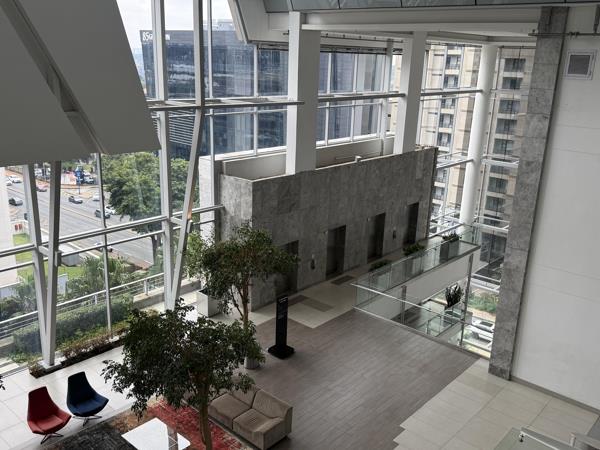 4 253 m² Commercial space