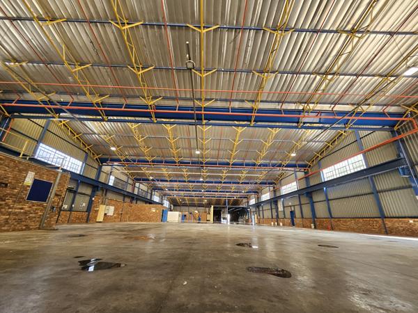 1 972 m² Industrial space