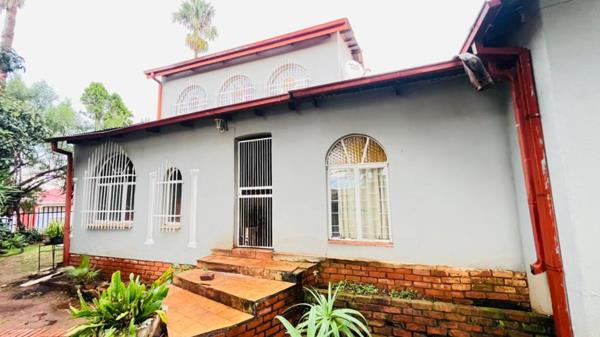 5 Bedroom House