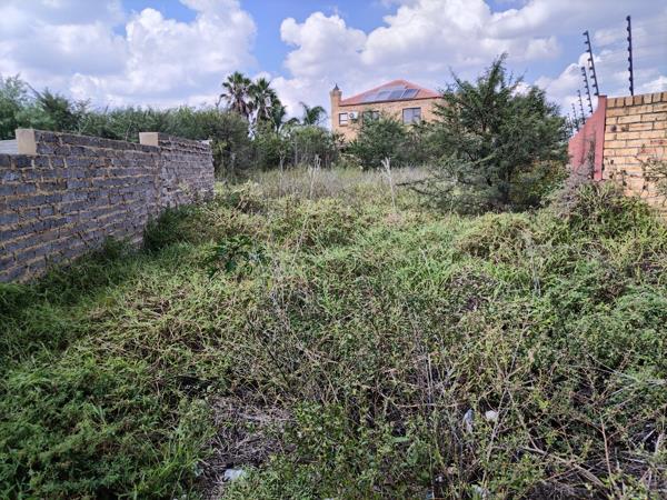 920 m² Land