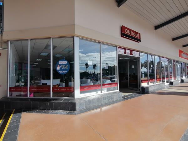 99 m² Retail Space