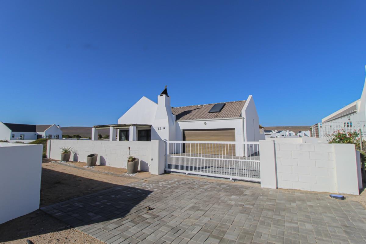 3 Bedroom House in St Helena Bay