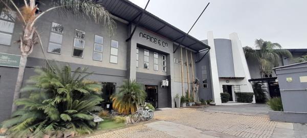 139 m² Commercial space