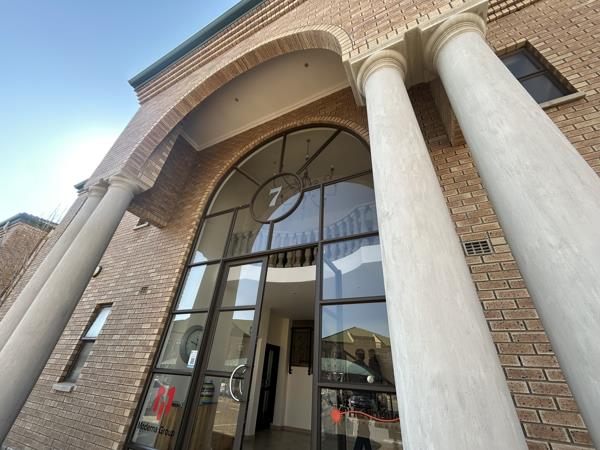 700 m² Commercial space