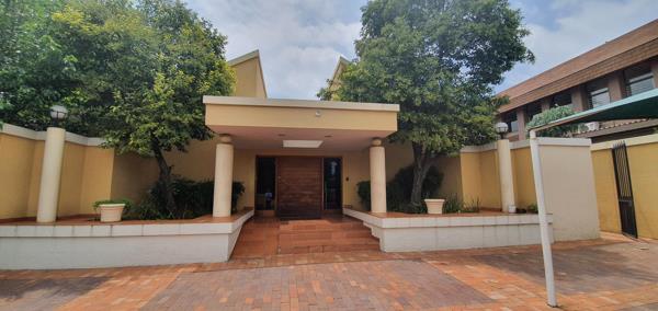 986 m² Commercial space
