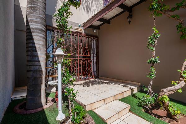 4 Bedroom House in Lenasia