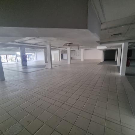 600 m² Retail Space