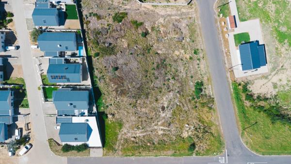 3 410 m² Land
