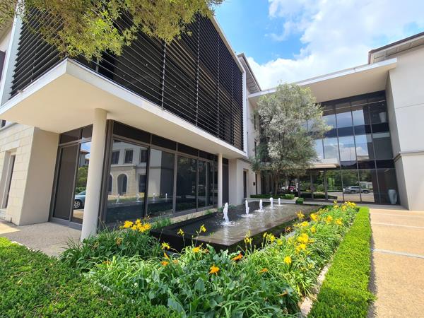 606 m² Commercial space