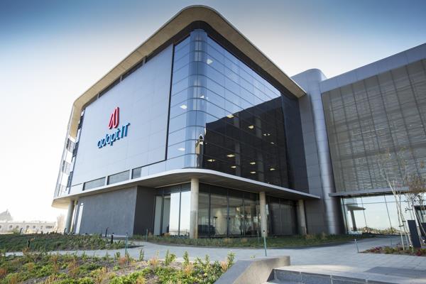 2 490 m² Commercial space