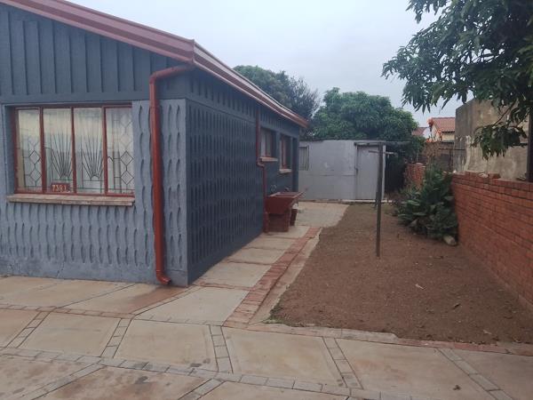 2 Bedroom House