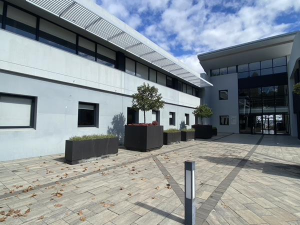 345 m² Commercial space