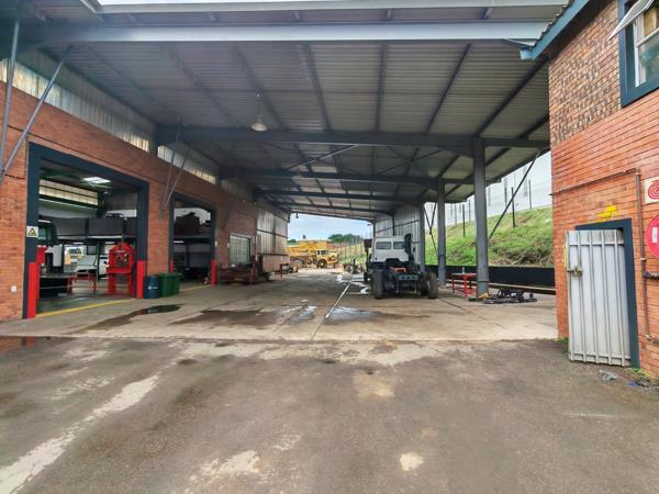 3 933 m² Industrial space