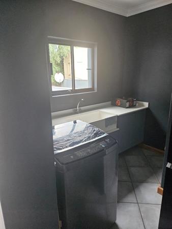 1 Bedroom House