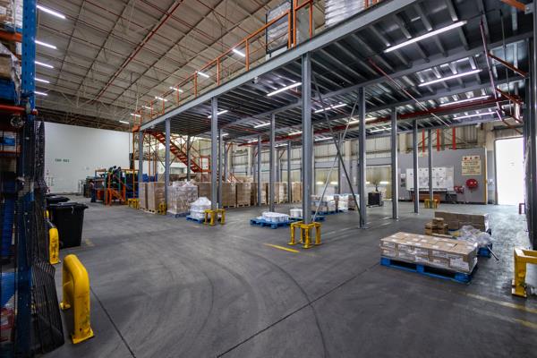 9 162 m² Industrial space