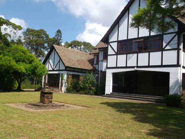 6 Bedroom House